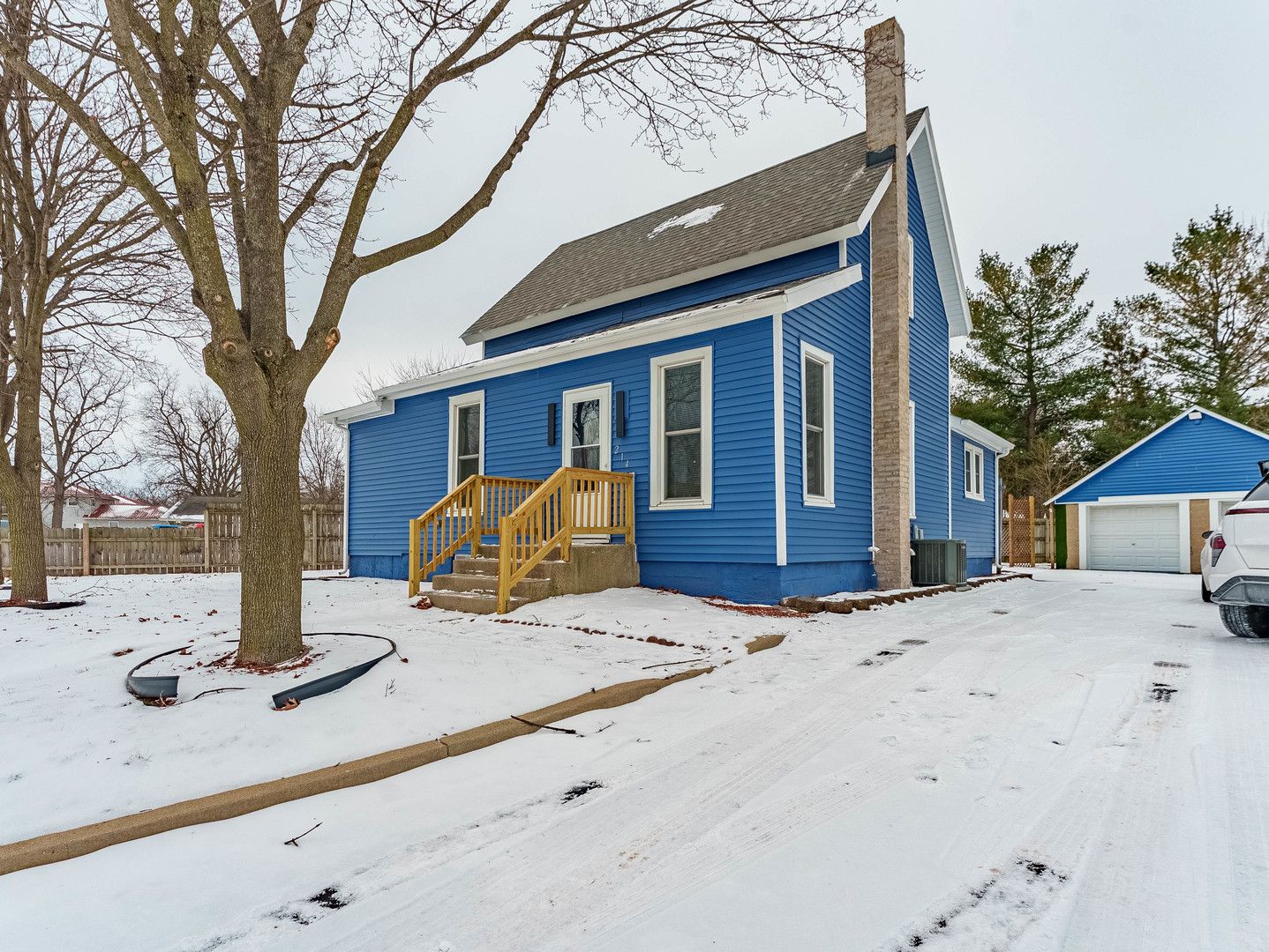 214 S Prospect Street — Marengo, IL 60152