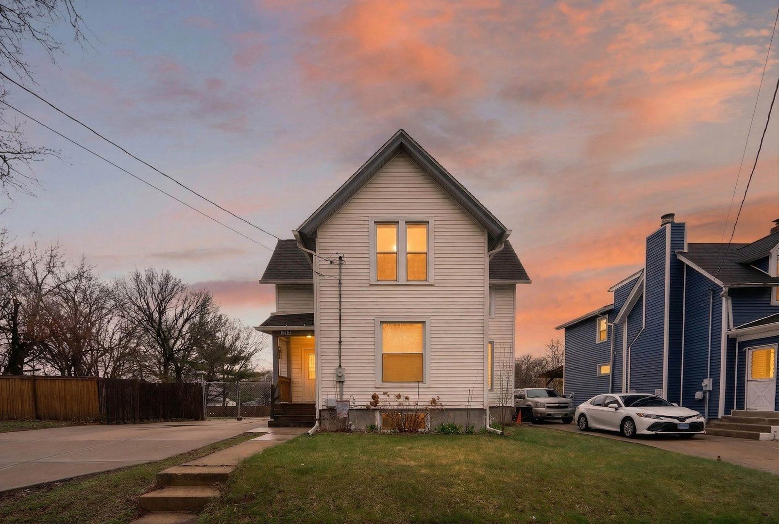 1210 Fairview Avenue — Rockford, IL 61101