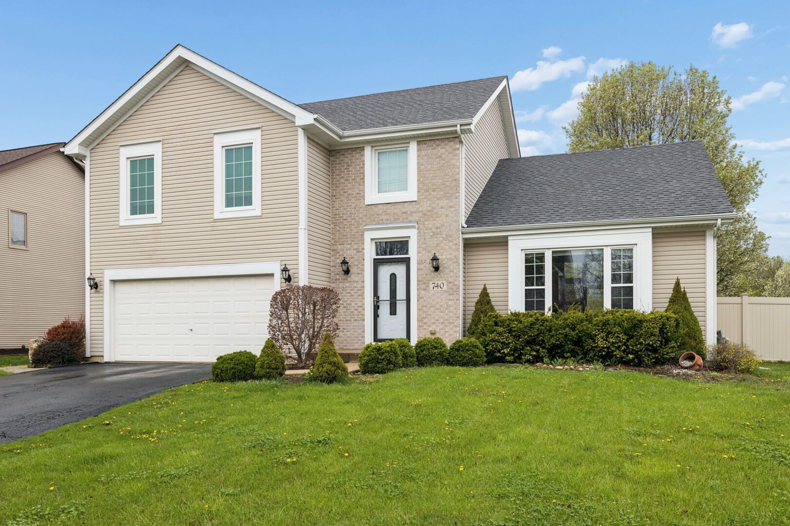740 Countryside Drive — Bolingbrook, IL 60490
