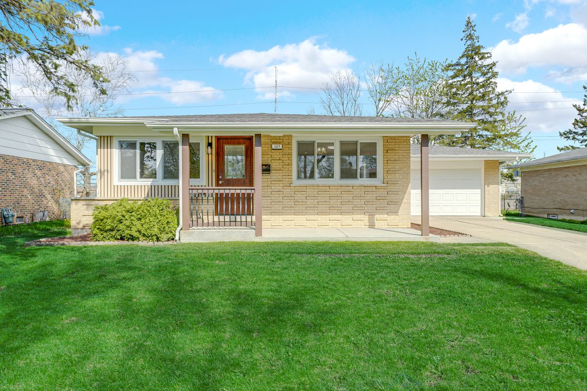 527 Virginia Avenue, Glenwood, IL 60425