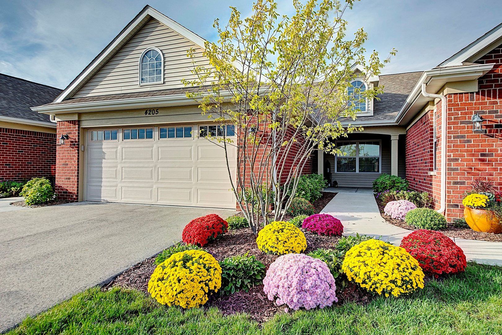 4137 Pond Willow Court — Naperville, IL 60564