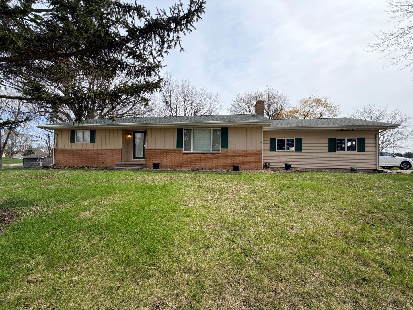 734 1st Street — West Brooklyn, IL 61378
