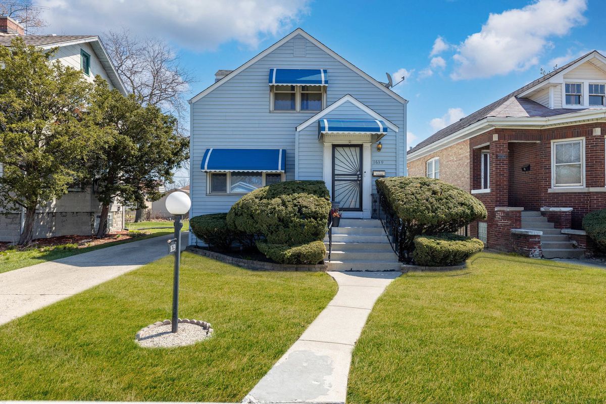 1639 14th Avenue, Maywood, IL 60153