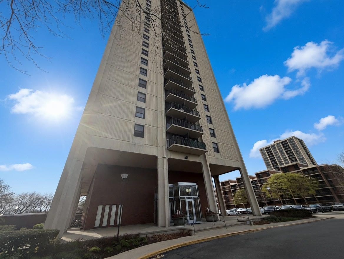 3001 S MICHIGAN Avenue #1707 — Chicago, IL 60616