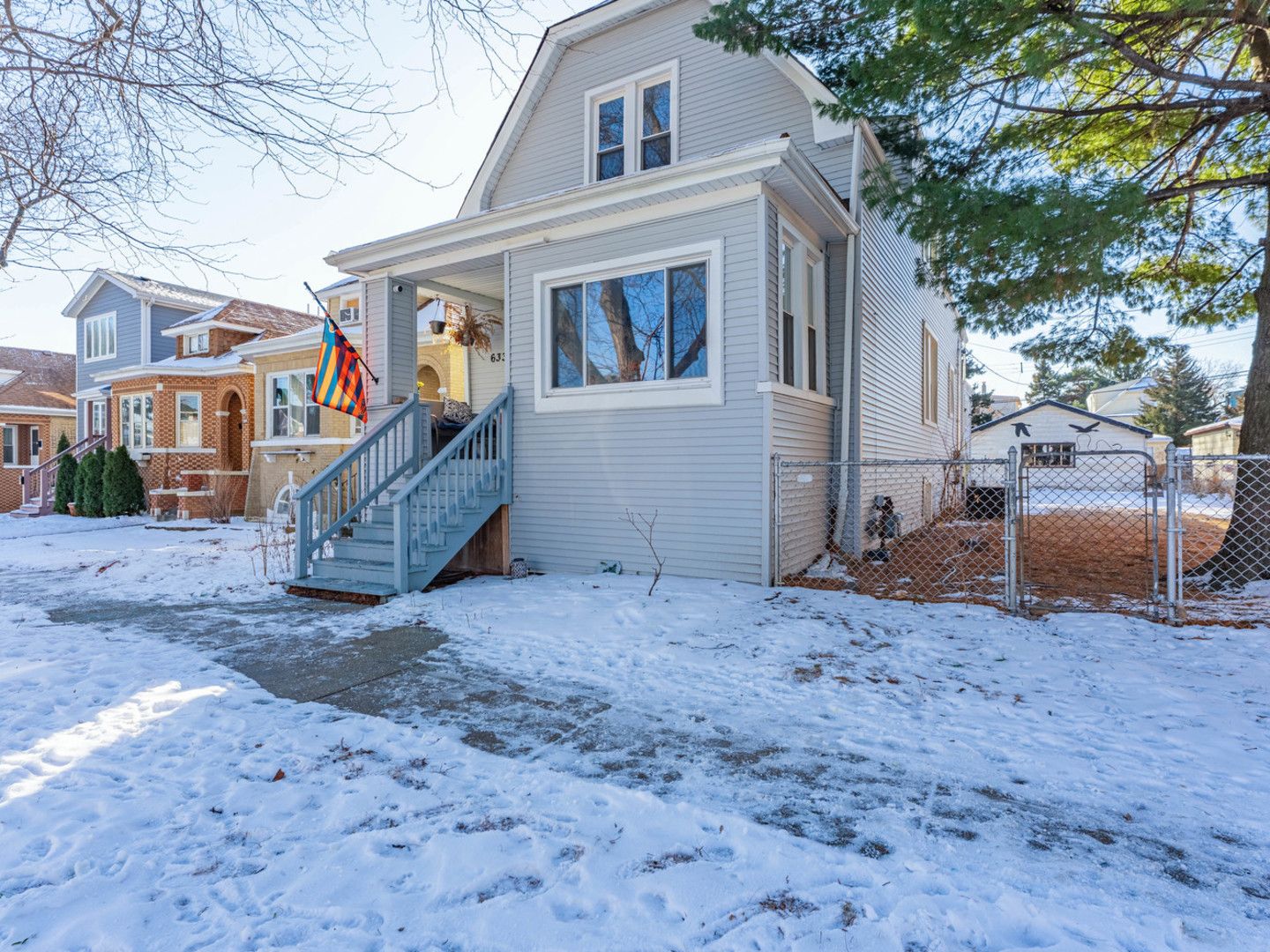 6337 Patterson Avenue — Chicago, IL 60634