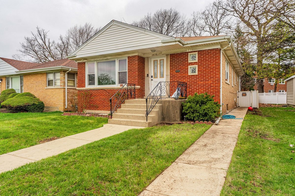 4856 Howard Street, Skokie, IL 60077