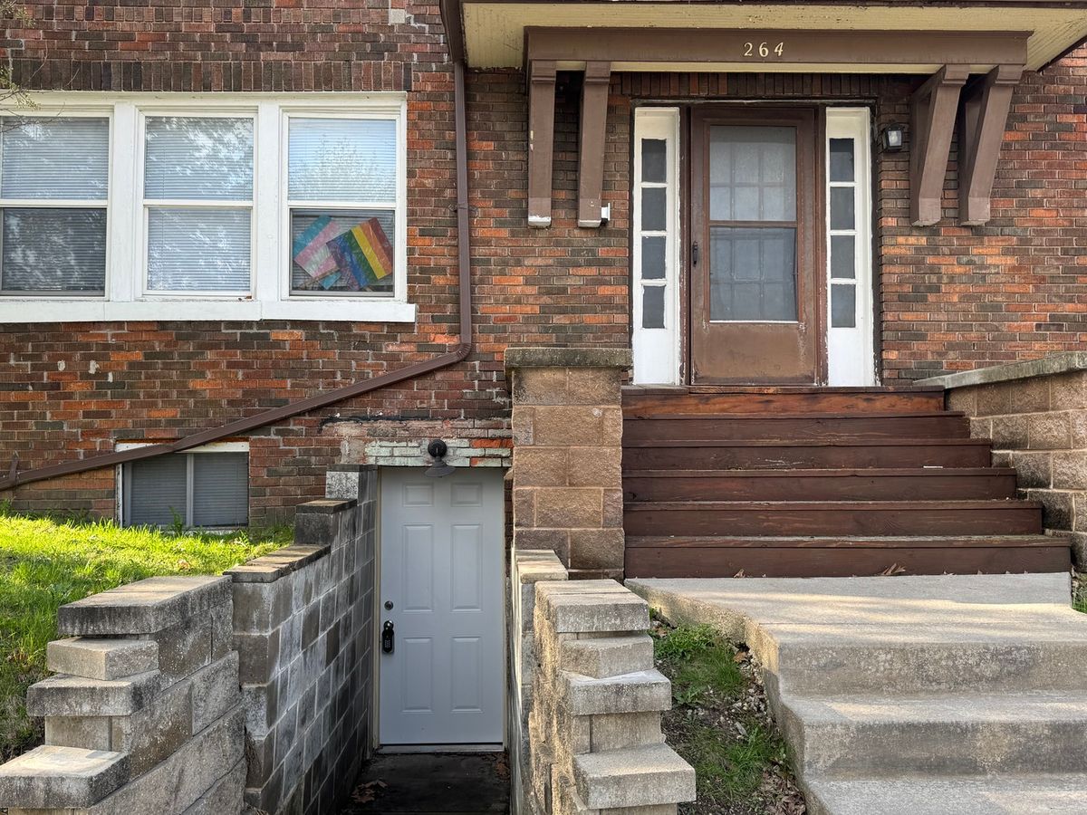 264 17th Avenue, East Moline, IL 61244