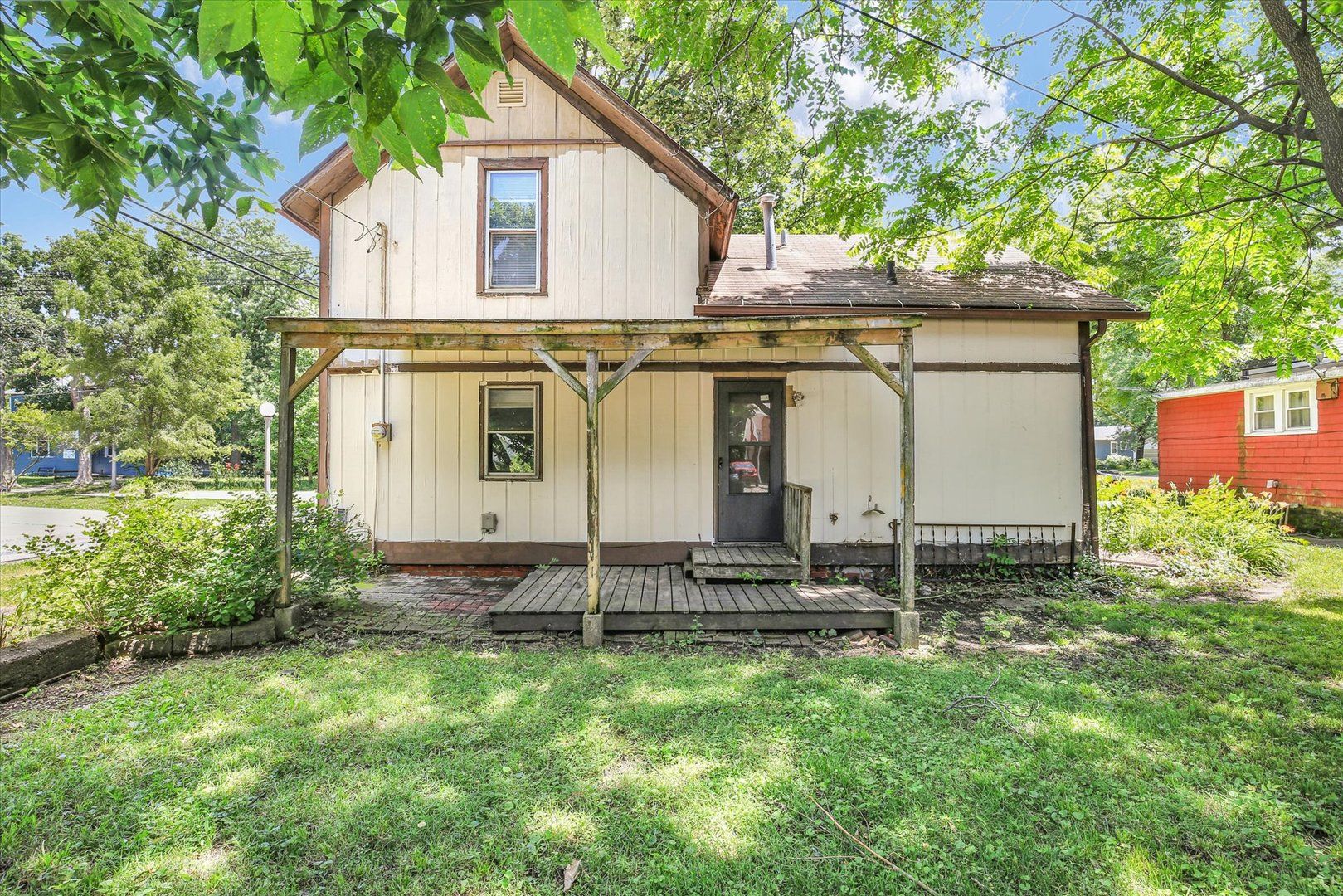 205 S Grove Street — Urbana, IL 61802