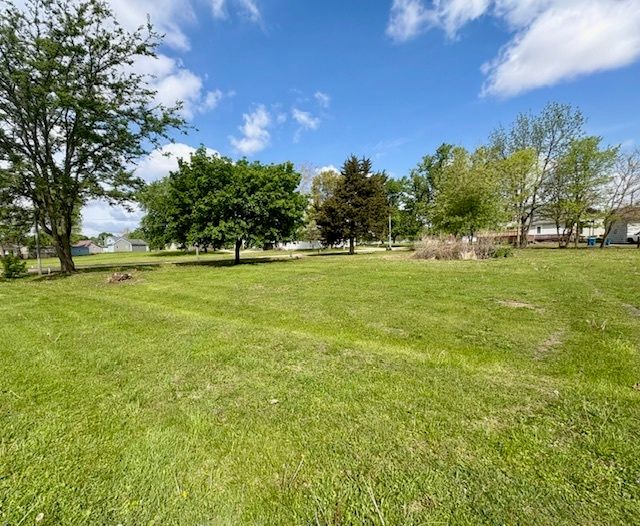 211 S Appleton Avenue, Amboy, IL 61310