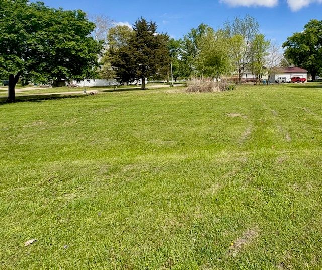 211 S Appleton Avenue, Amboy, IL 61310
