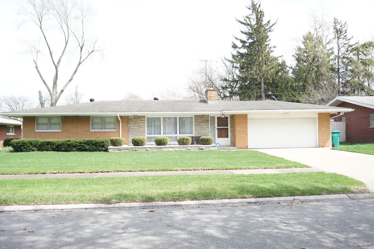 5401 Carolina Street, Merrillville, IN 46410