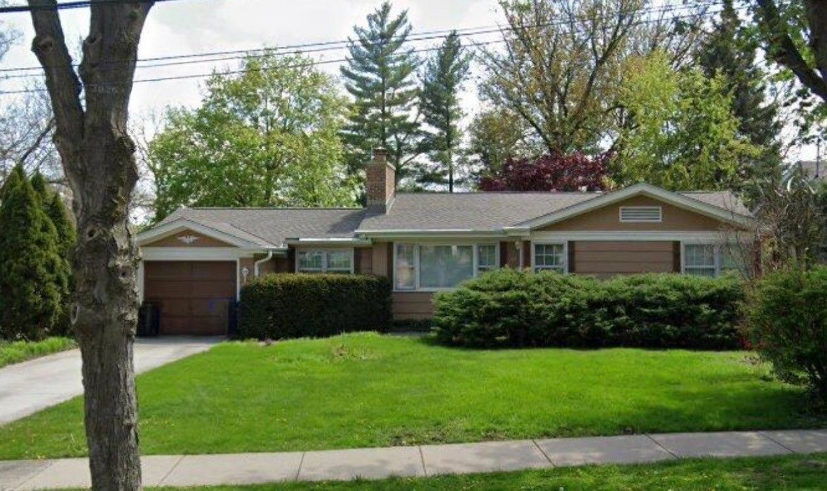 369 Turner Avenue — Glen Ellyn, IL 60137