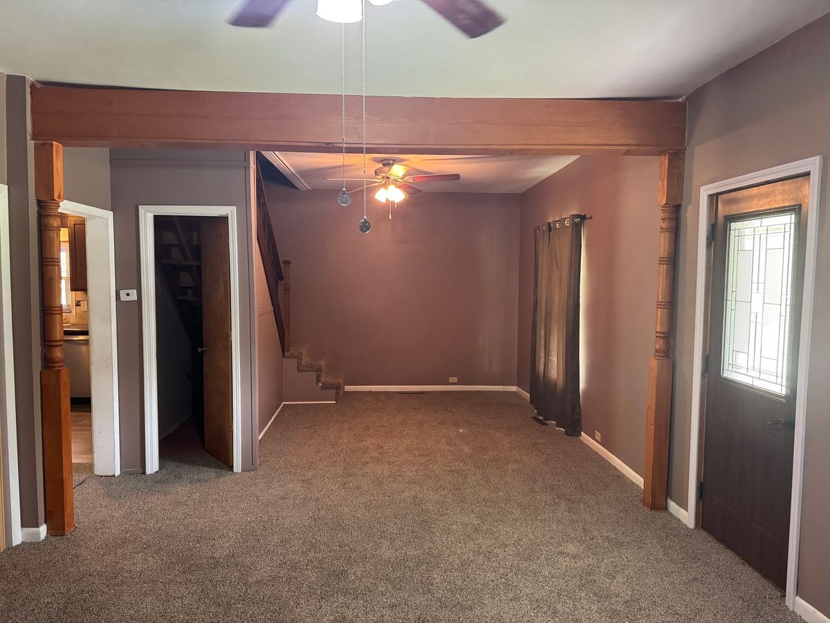 818 E Belleville Avenue, Christopher, IL 62822