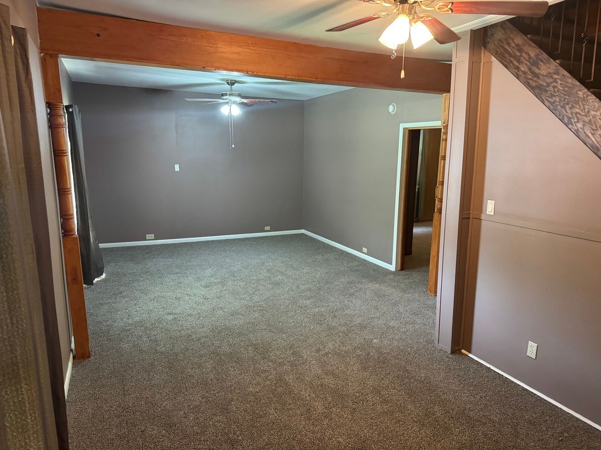 818 E Belleville Avenue, Christopher, IL 62822