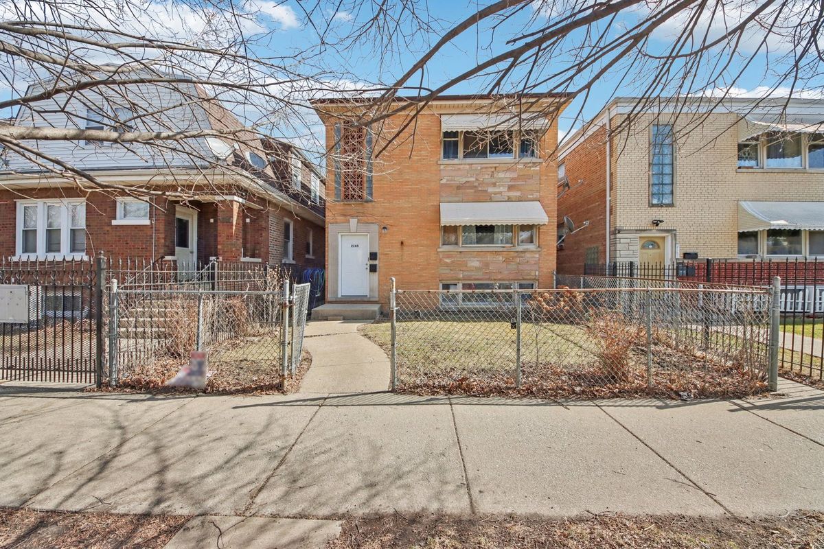 2165 Moody Avenue, Chicago, IL 60639