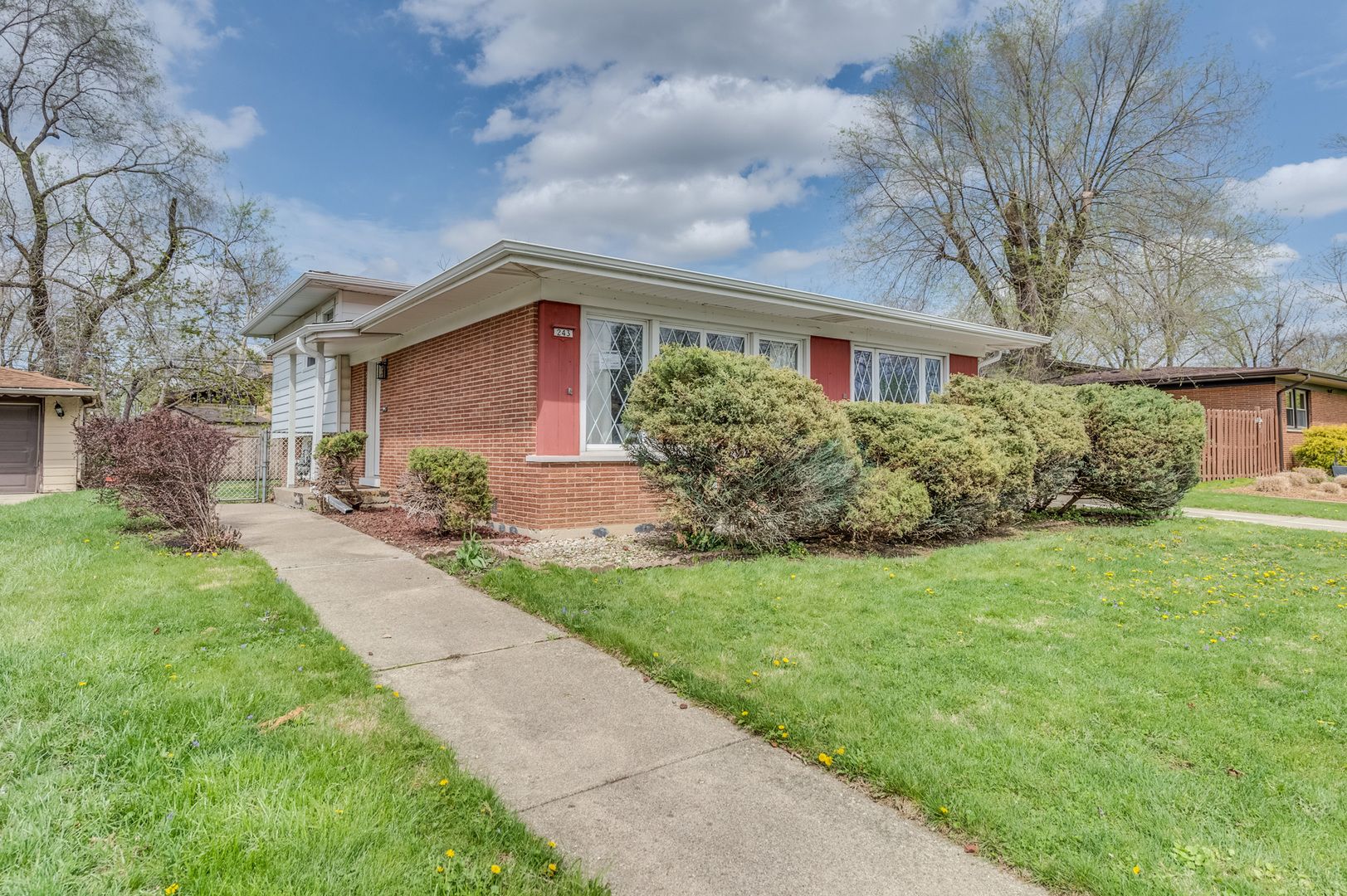 243 MAY Court — Chicago Heights, IL 60411