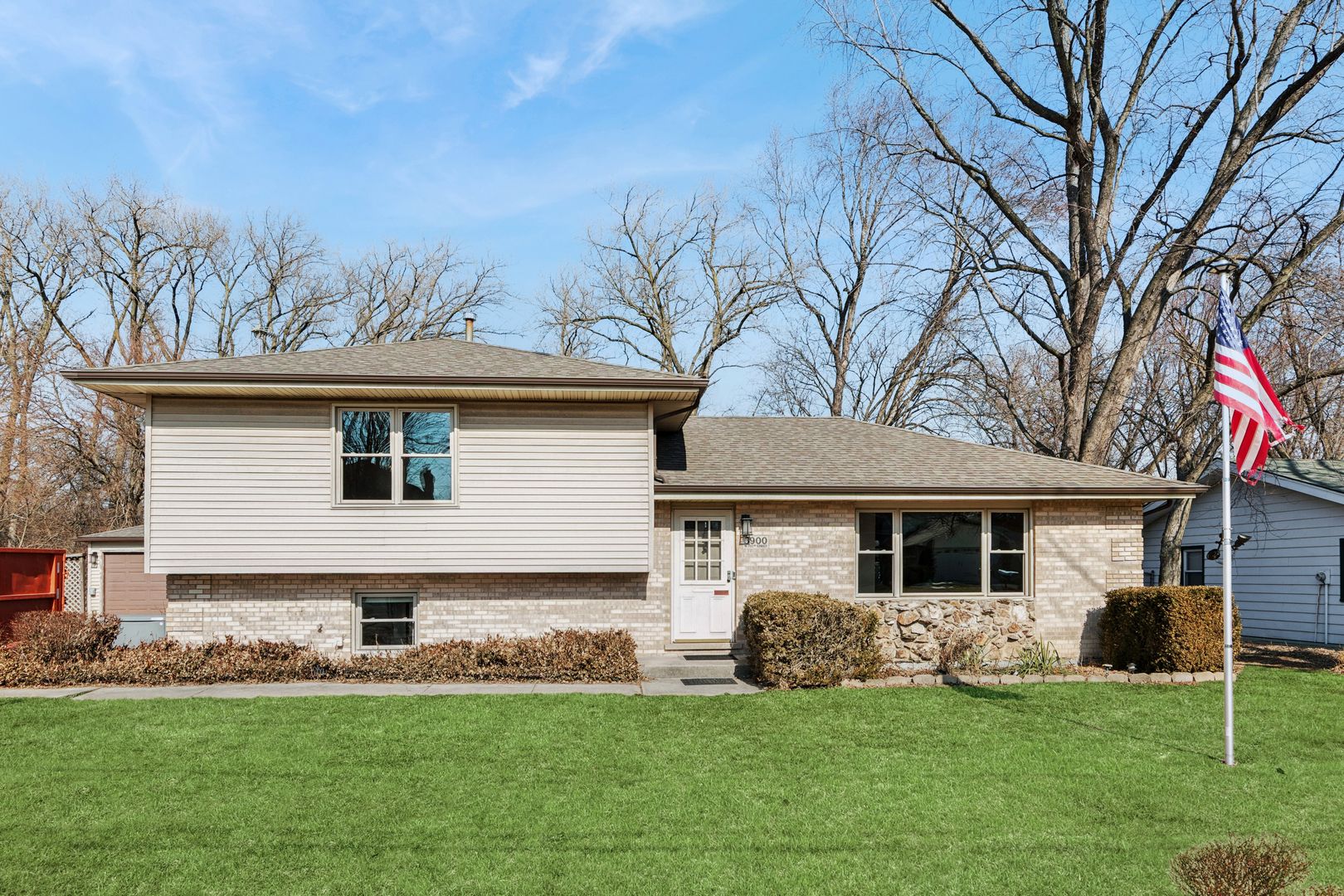 3900 W 155th Street — Markham, IL 60428