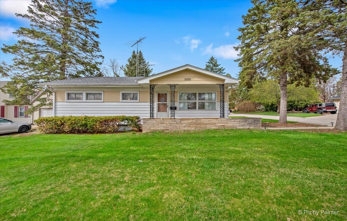 1100 W Highland Avenue — Elgin, IL 60123