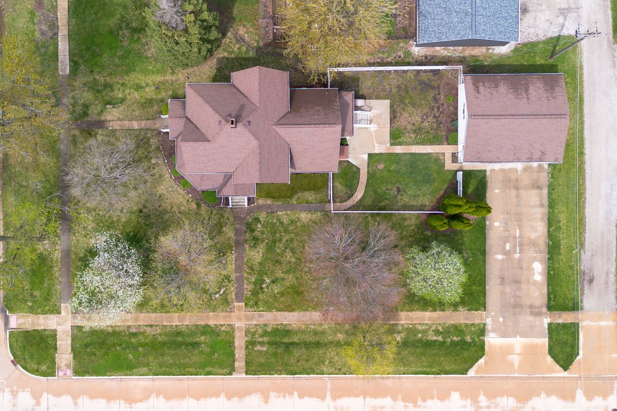 408 W First North Street, Wenona, IL 61377