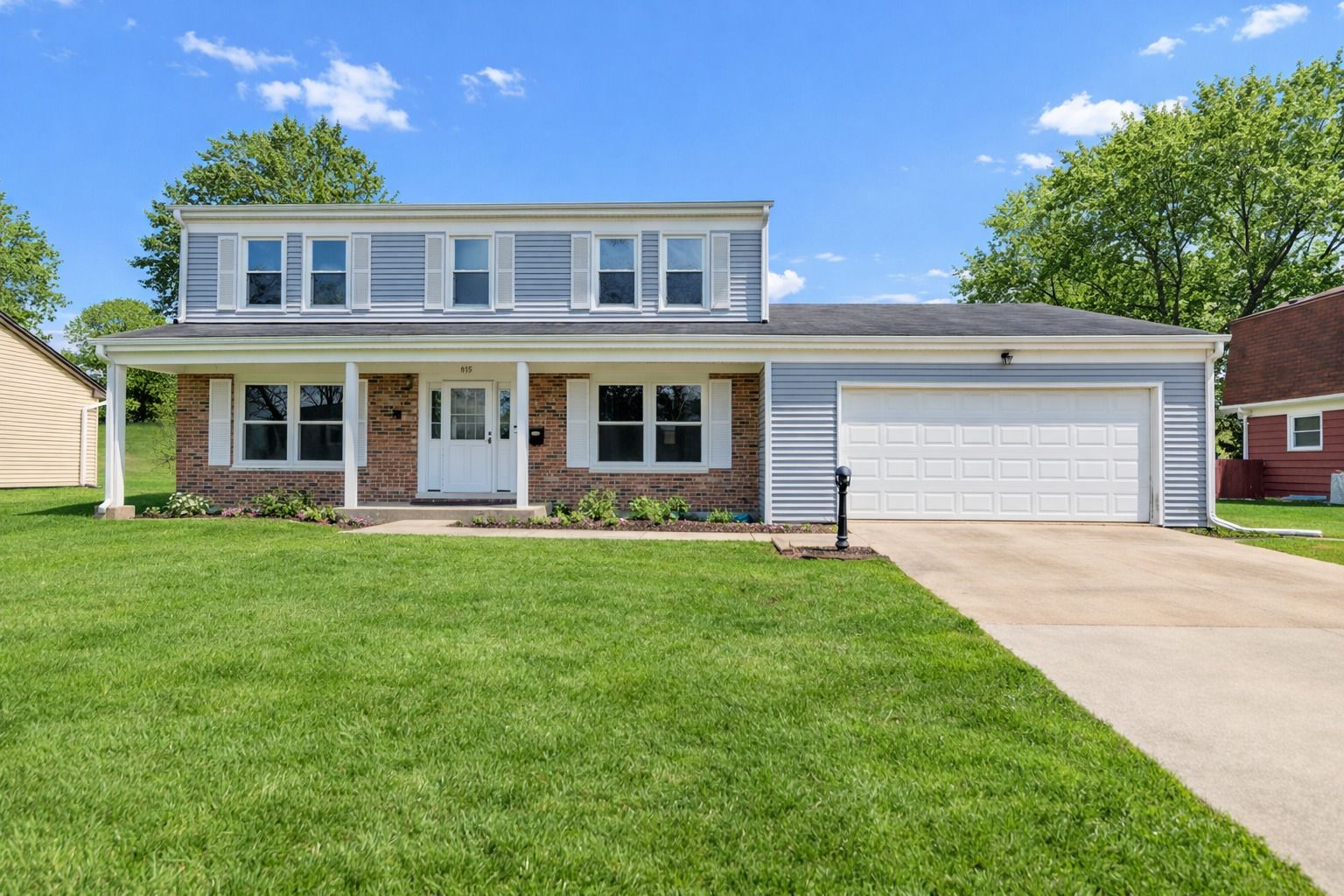 815 Knightsbridge Lane — Schaumburg, IL 60195