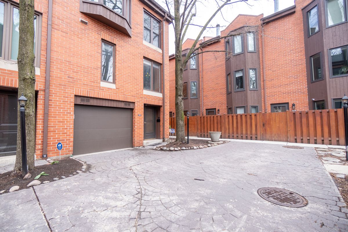 1829 Dayton Street, Chicago, IL 60610