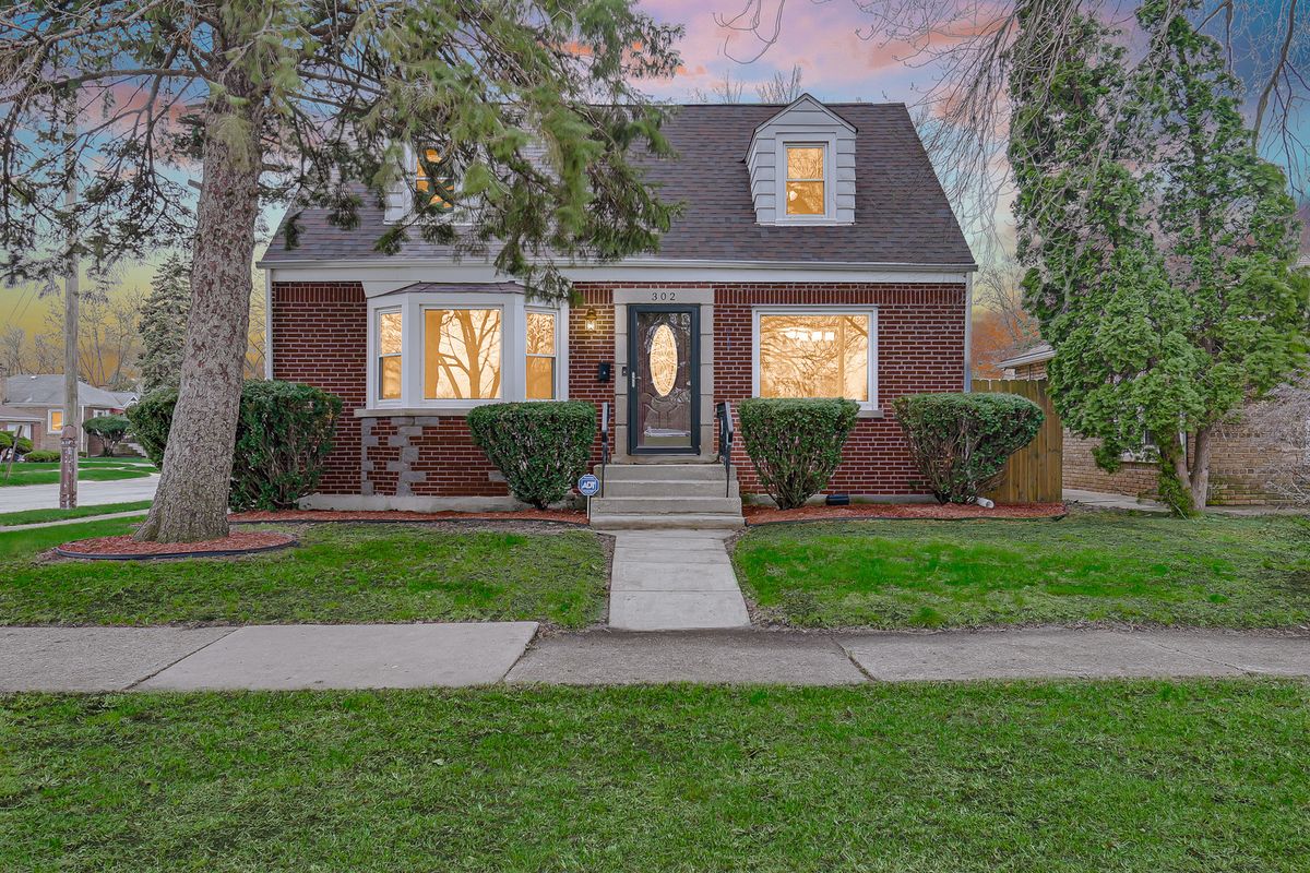 302 145th Street, Riverdale, IL 60827