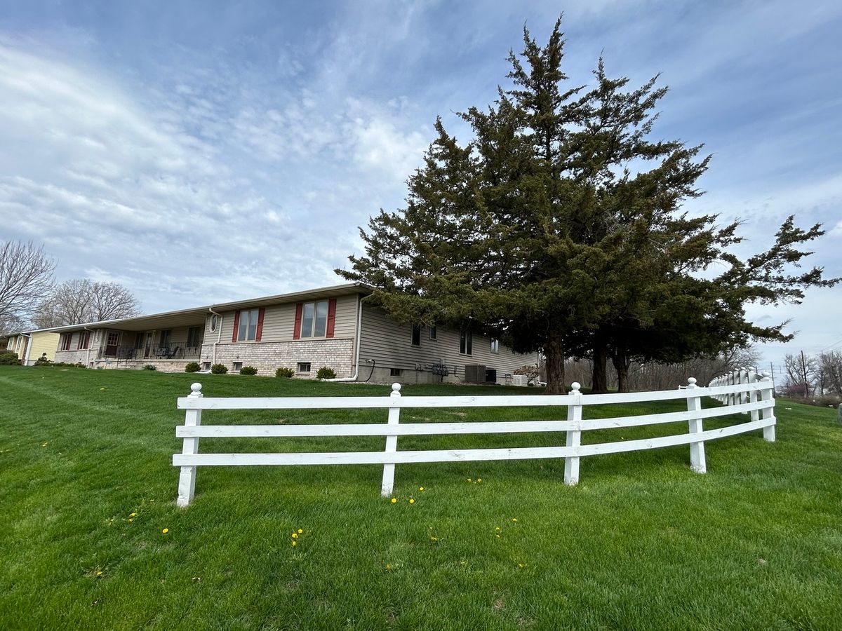 1233 47th Ave Court, East Moline, IL 61244