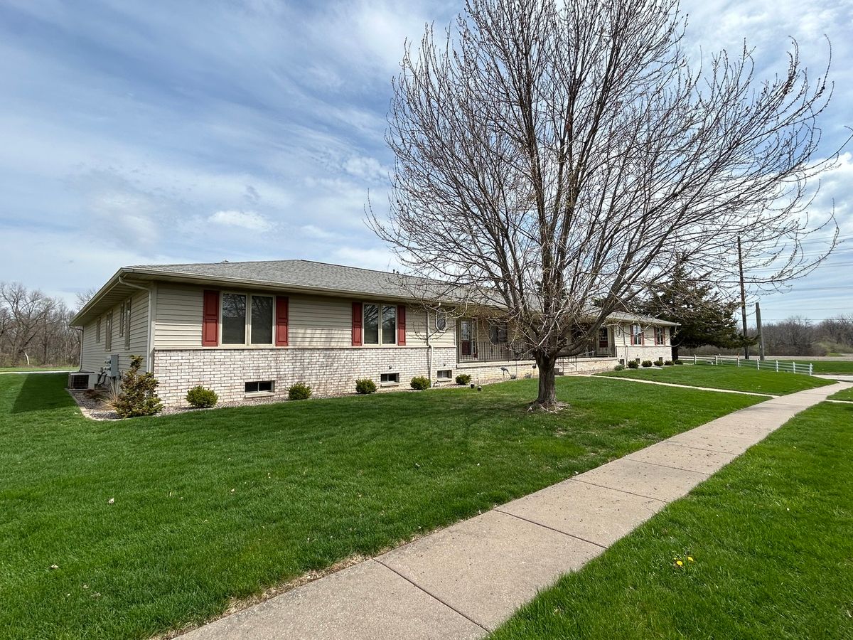 1233 47th Ave Court, East Moline, IL 61244