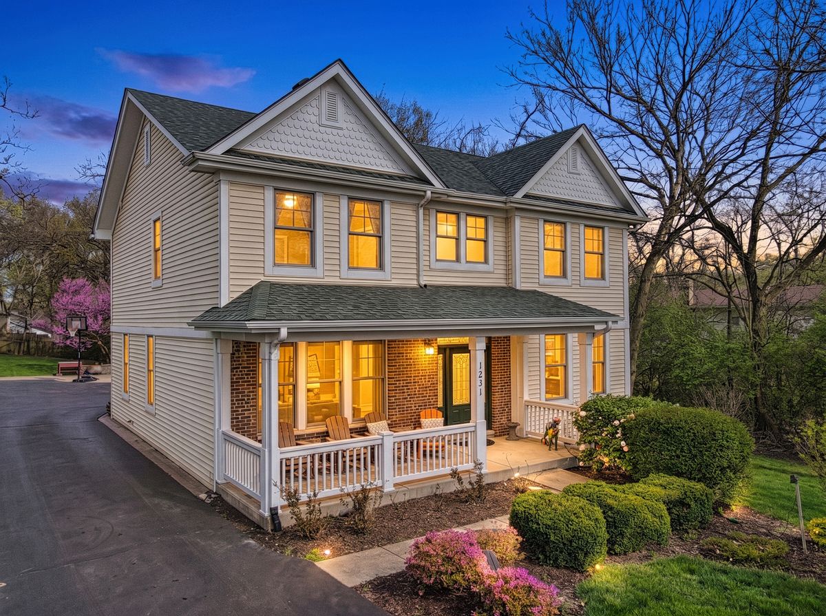 1231 Ardmore Avenue, Villa Park, IL 60181