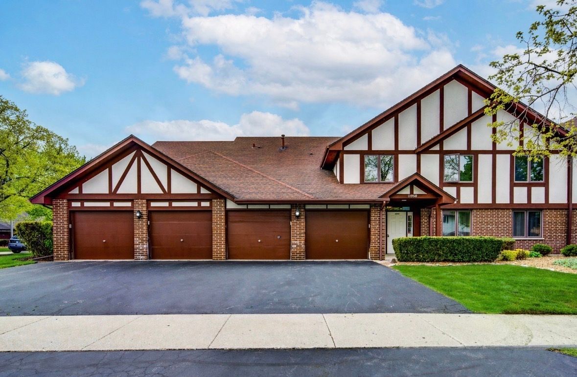 17960 66th Court #1N — Tinley Park, IL 60477