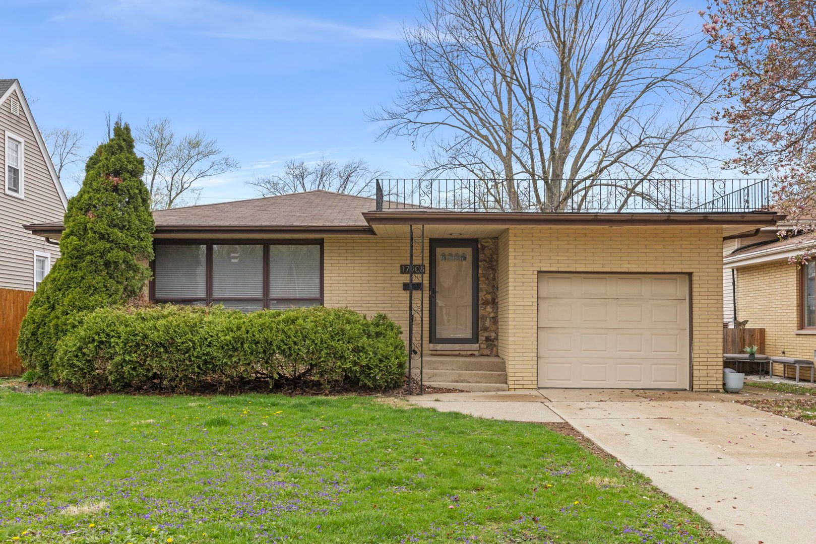 17908 Lorenz Avenue — Lansing, IL 60438