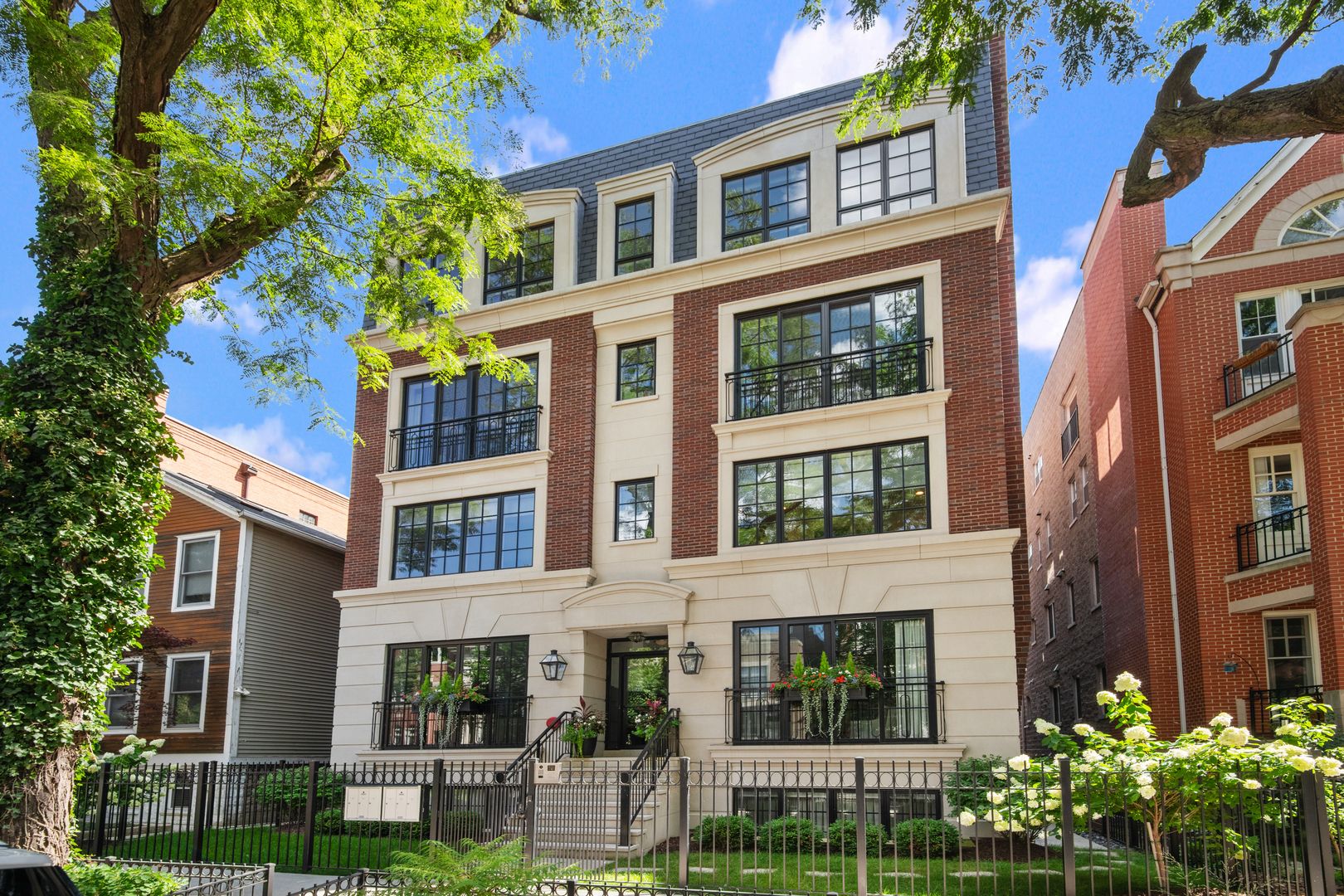 1942 N Orchard Street #1N — Chicago, IL 60614