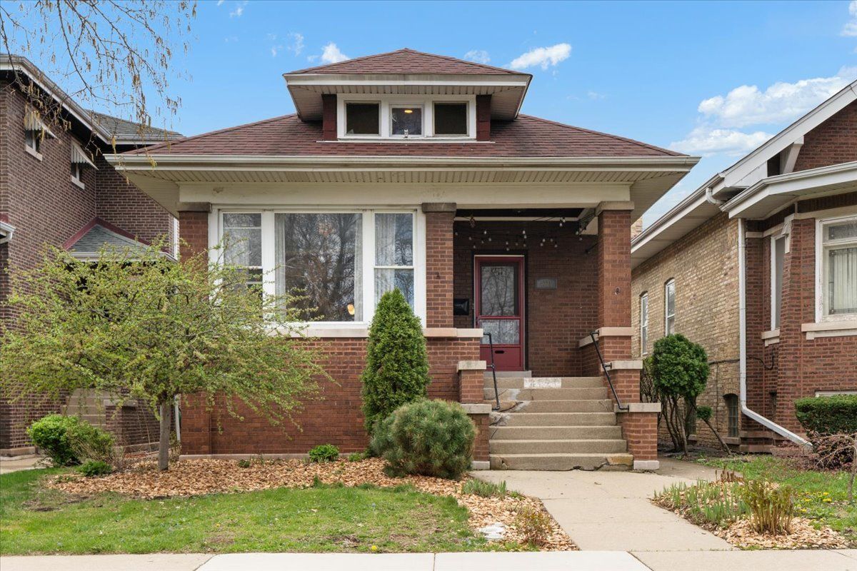 4721 Wrightwood Avenue, Chicago, IL 60639