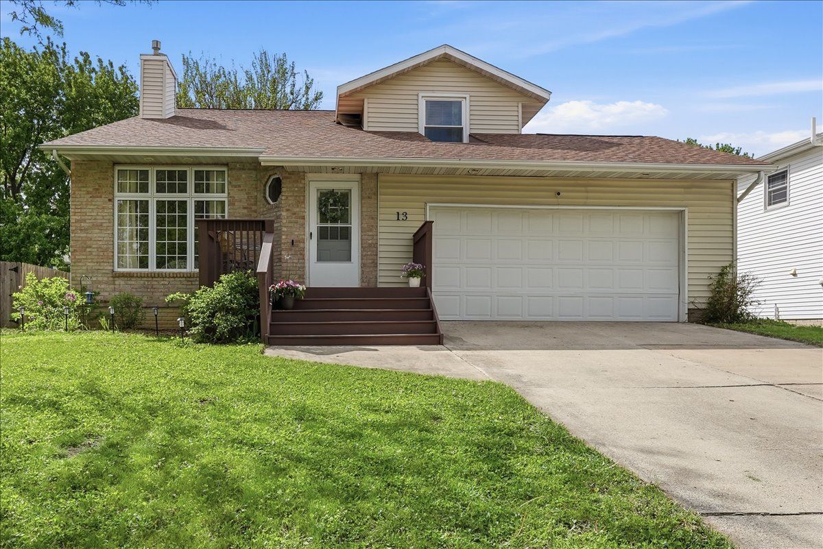 13 Rutherford Court — Bloomington, IL 61704