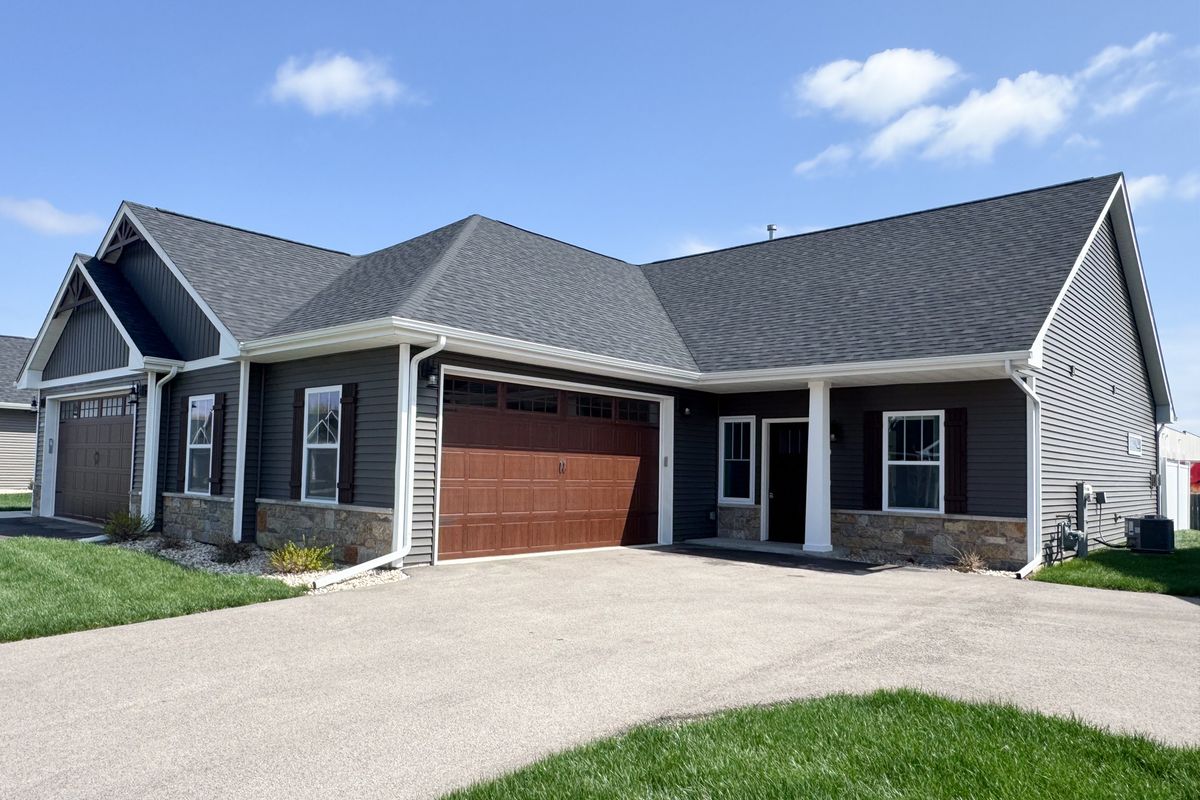 540 Anjali Court, Sycamore, IL 60178