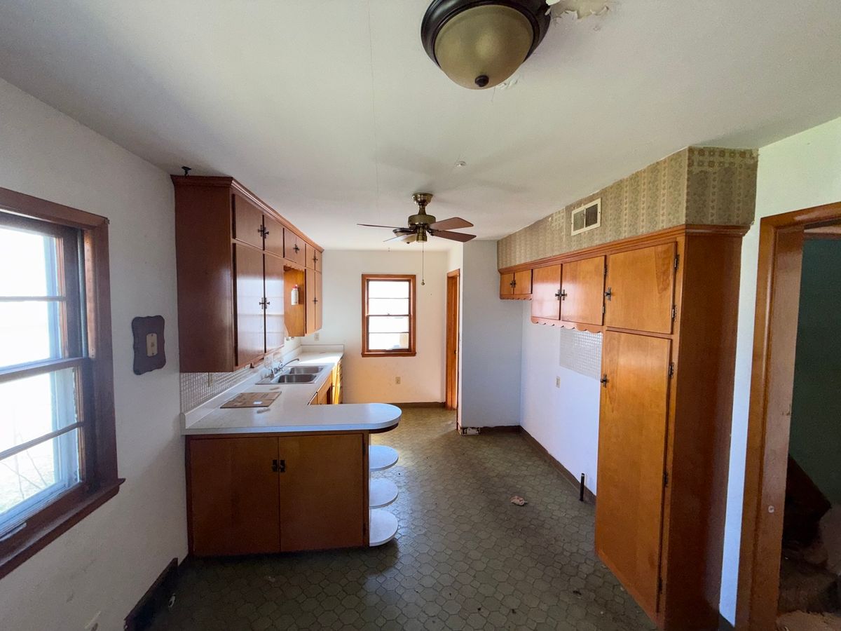 2123 W ANTOINETTE Street, Peoria, IL 61605