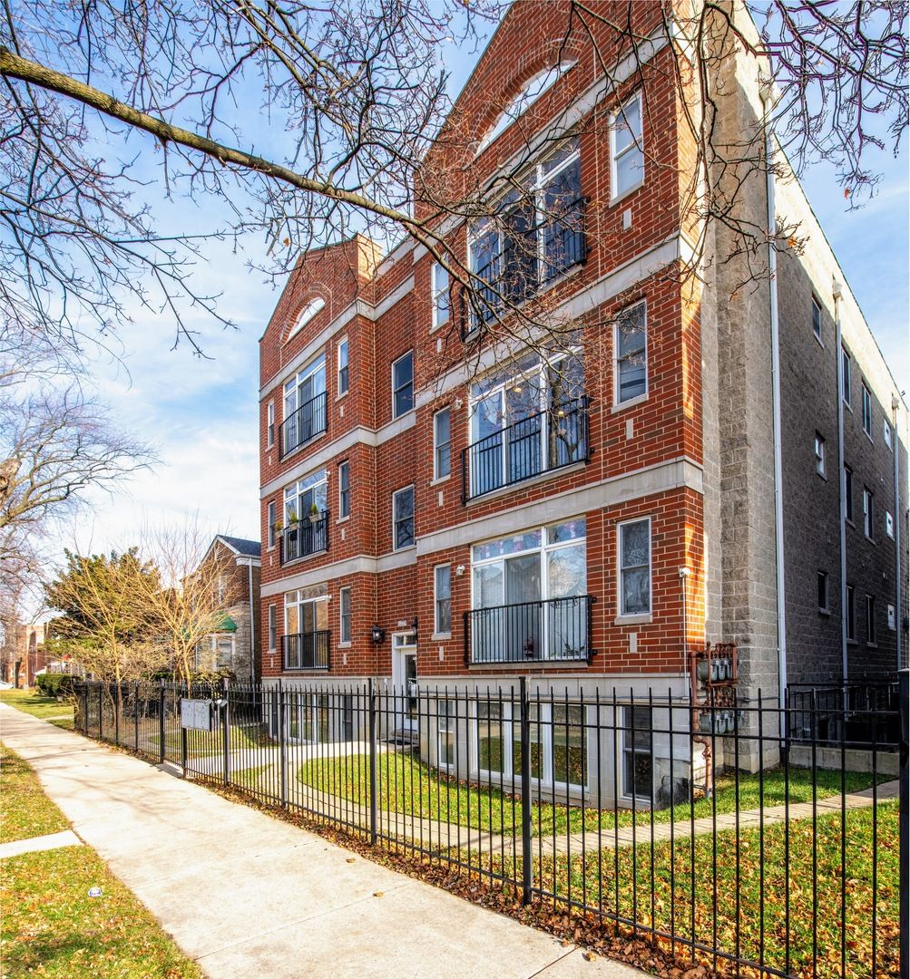 6229 Richmond Street, Chicago, IL 60659