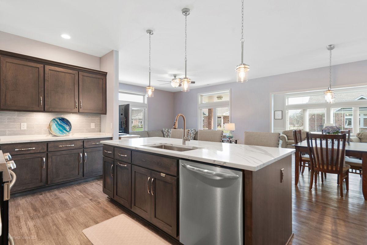 423 Stearn Drive #423, Genoa, IL 60135