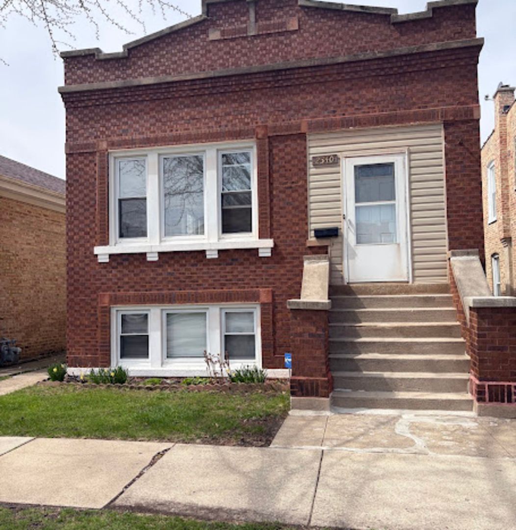2340 Harvey Avenue — Berwyn, IL 60402