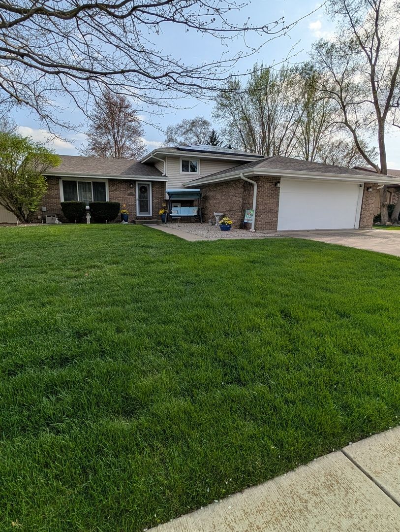 921 4H Road — Ottawa, IL 61350