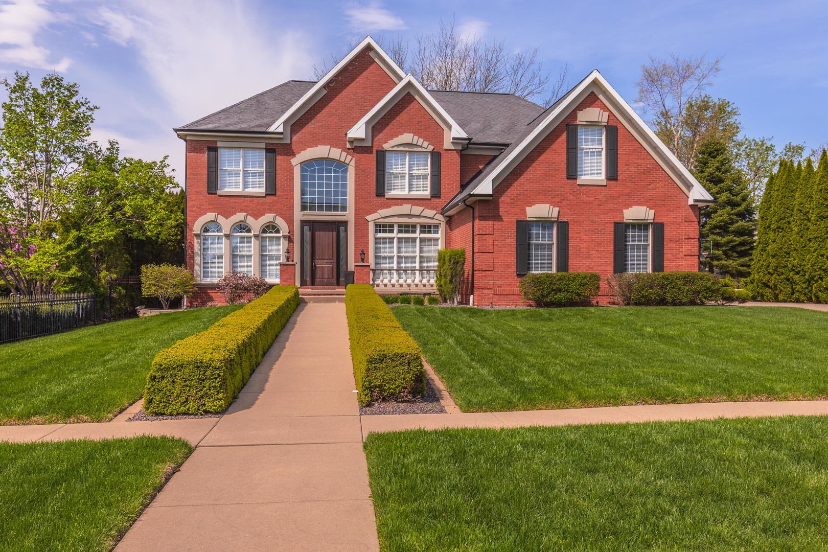33 Derby Way — Bloomington, IL 61704