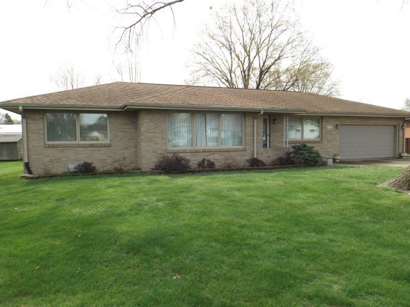 1006 Selmi Lane — Rock Falls, IL 61071