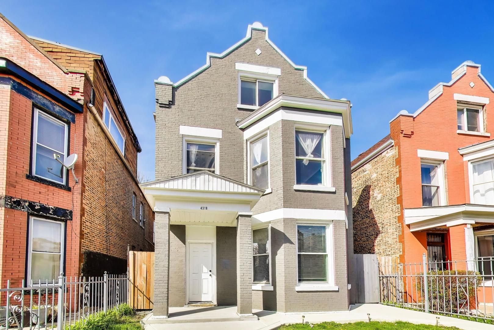 4318 W Cullerton Street — Chicago, IL 60623