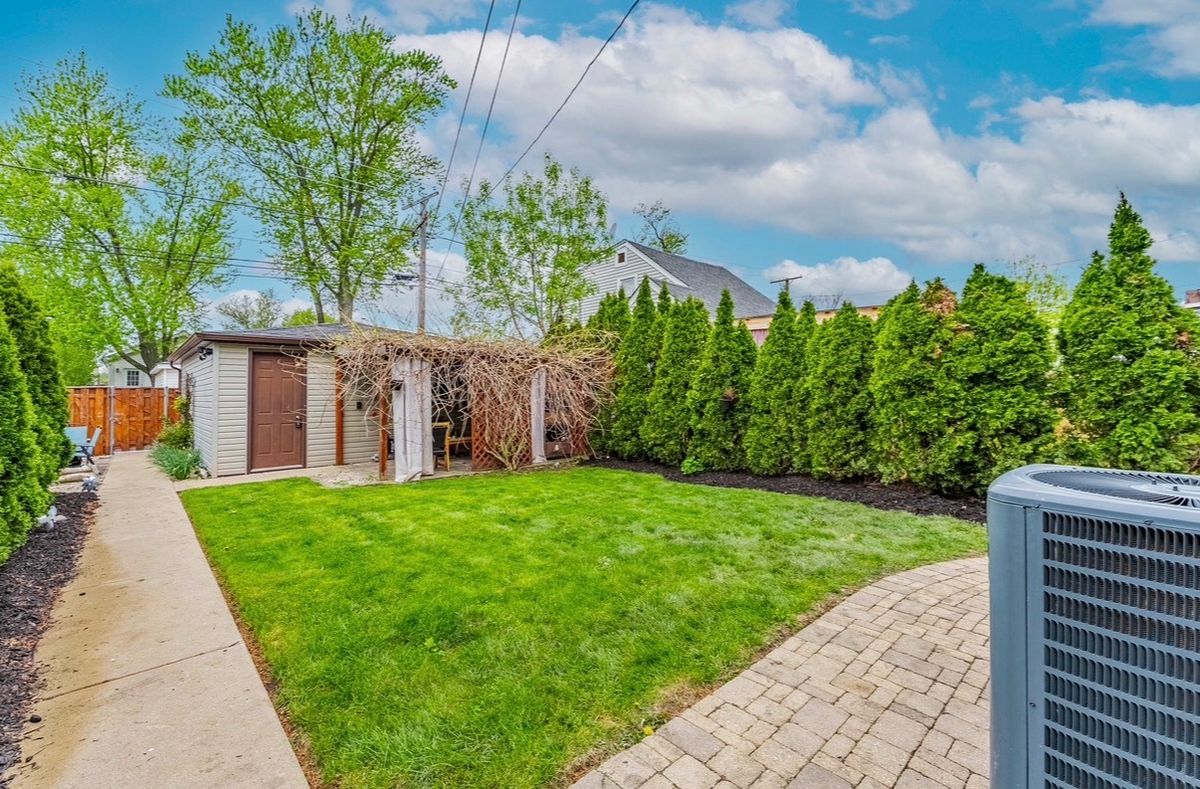 2130 N 75th Court, Elmwood Park, IL 60707