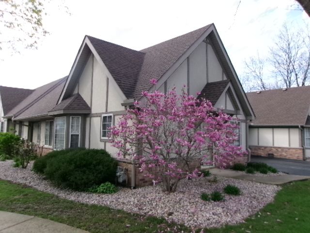 1785 Willow Circle Drive #1785 — Crest Hill, IL 60403