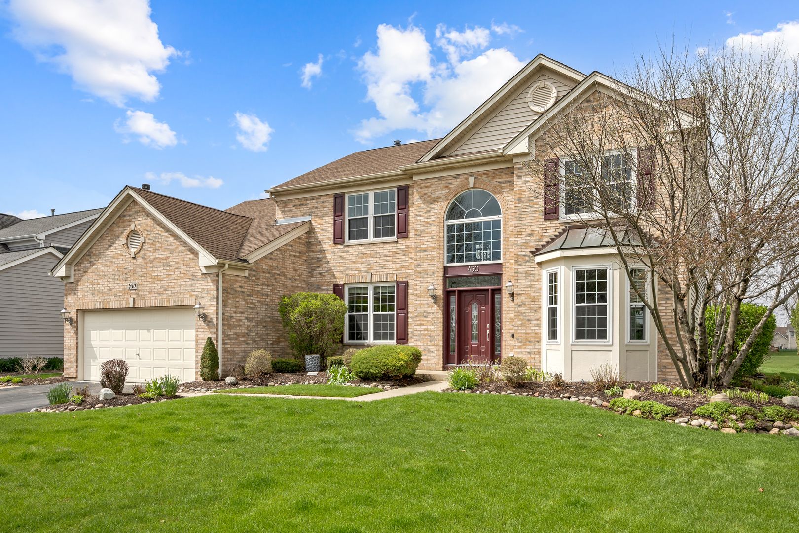 430 Clover Drive — Algonquin, IL 60102