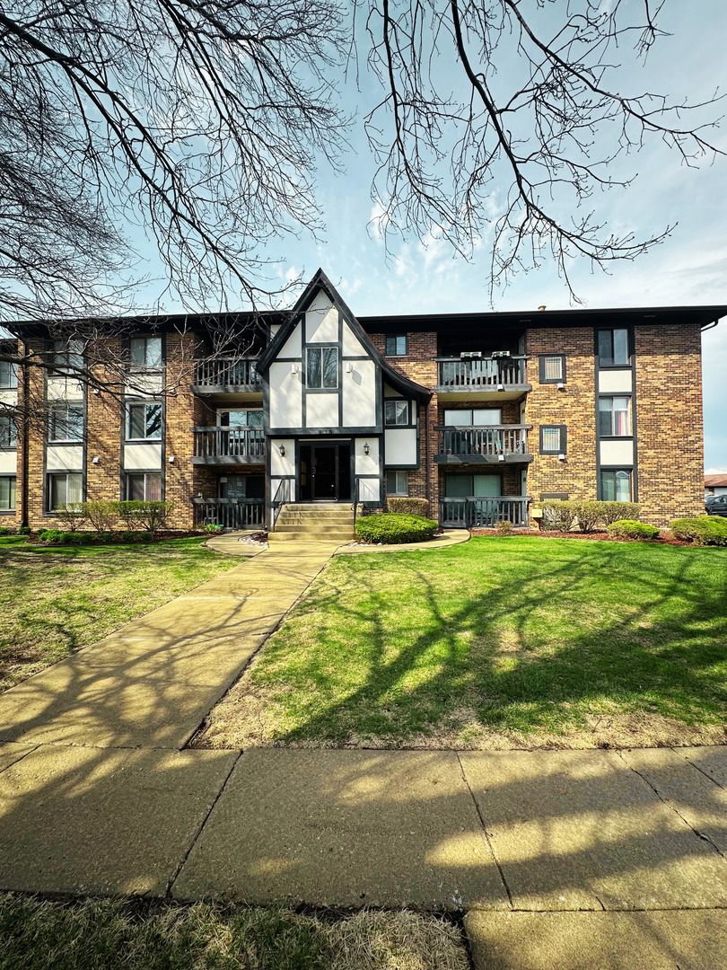 13635 Lamon Avenue, Crestwood, IL 60418