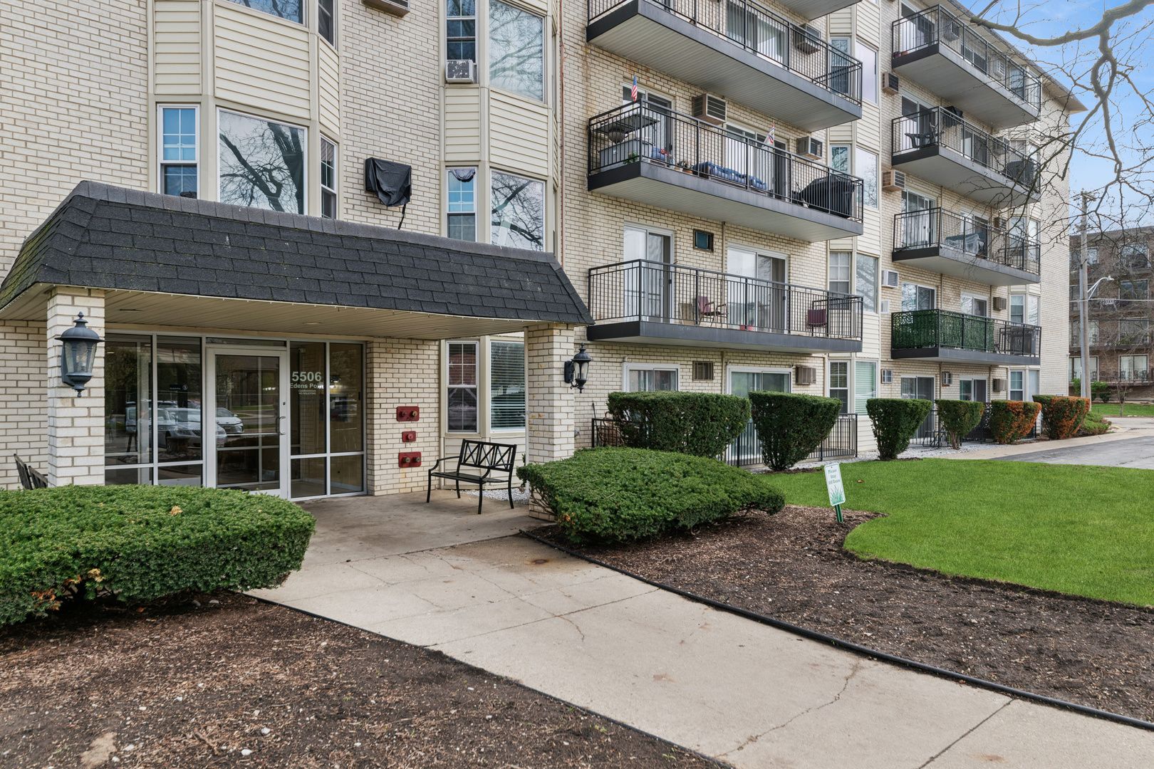 5506 Lincoln Avenue #A511 — Morton Grove, IL 60053