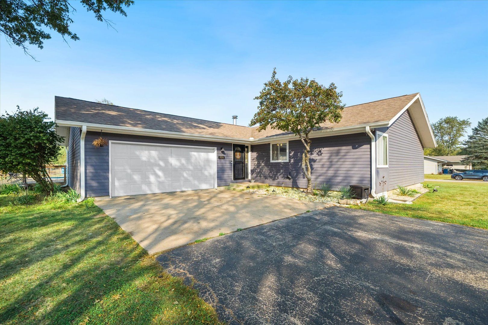 750 Forest Park Drive — Dixon, IL 61021
