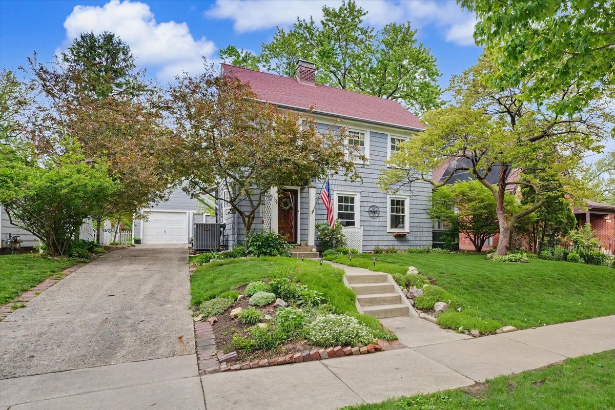 1104 Green Street, Champaign, IL 61821